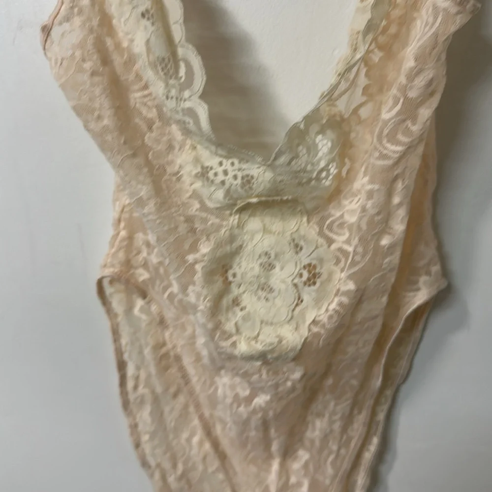 Lace Bodysuit in Cream TWJ vintage 80’s pre loved